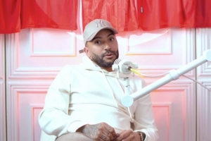 辛普森谈曼联青训：俱乐部很关注球员学业，在学校不听话不能上场