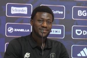 毛里塔尼亚前锋：阿根廷世界最强，梅西史上最佳&与他交手很荣幸