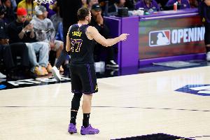 东契奇谈又砍40+：我按我的方式打球尽量突破 因为三分手感看情况