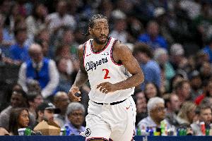 末节独得11分！伦纳德26中13拿下28分8板4助3断 关键跳投准绝杀