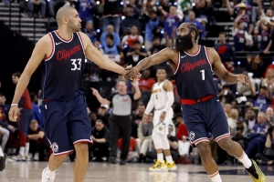 巴图姆：哈登被交易让我吃惊 他是史上最佳之一 经常一人扛起全队