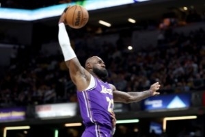 湖人收官的9大看点：LBJ里程碑倒计时&东契奇冲MVP&轮休还是硬拼