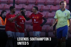 曼联传奇队5-3南安普顿传奇队，萨哈、勒蒂西埃、贝尔巴托夫出场