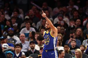 勇士让库里小伤大养&直接报销是对的 这赛季唯一重要的是抽乐透签