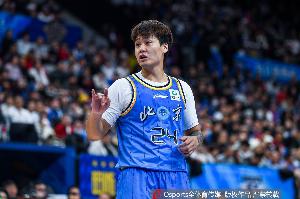媒体人：没赵睿北京第三节缺攻坚的人 但最多落后浙江20分不应该