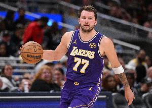 逆天数据证明东契奇进攻华丽&防守及格！刻板印象太影响他拿MVP