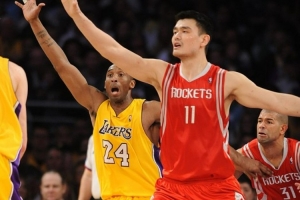 巴蒂尔：防科比我至少能干扰到出手角度 但防KD时我如同不存在