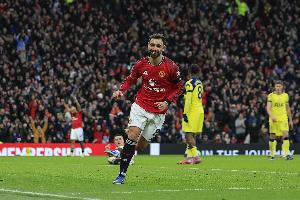 B费6次获得英超月度最佳追平C罗，距追平历史第一只差1次