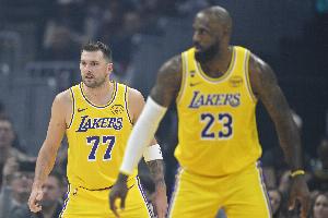 美媒：东詹华库CC都无缘最佳阵？想象下赛季开始前告诉别人这件事