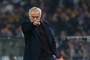 罗体票选意大利新帅：穆帅26%得票率第一，孔蒂、阿莱格里前三