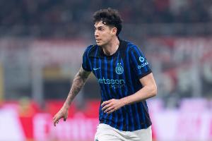 记者：巴斯托尼曾拒绝国外球队报价，但今年确实有可能转会巴萨