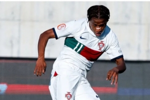 博阿斯：德科说瓦雷拉的转会与巴萨无关，这显然不是一个孤立案例