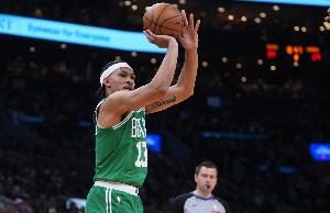 场均3.4分！Shams：凯尔特人与双向球员小罗恩·哈珀签两年新合同