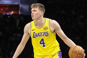 Buha：湖人预计将在今夏继续兜售克内克特 以摆脱他的合同！