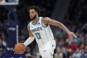 手感太热了！迈尔斯·布里奇斯12中10&三分4中4 砍25分8板7助