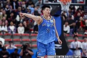 京媒：雷蒙回归直接带动防守气势 胜利让球队终于出最近胸中恶气