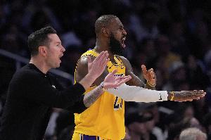 如何给老詹减负？雷迪克：已尽力让他有所保留 不参与所有回合