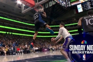 低级失误！海斯长传球被断 华盛顿反击暴扣打停湖人