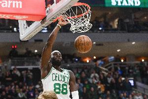 予取予求！奎塔半场9中8拿16分5板 正负值+23最高