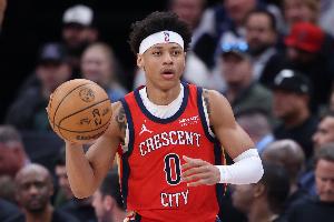 【菜鸟】费尔斯最年轻40+后卫 弗拉格25分9板 克尼佩尔13分5板5助