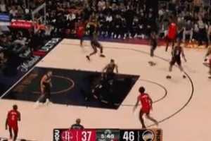 回暖！杜兰特外线开炮连中三分 帮助火箭迫近比分