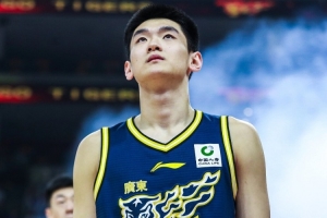 22分8板！王洪泽：感谢杜锋指导给我那么多机会上场 未来会更努力