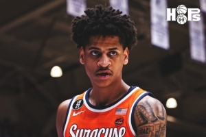 大一场均8分1.4板！基扬·安东尼将留校征战大二赛季！