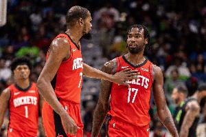 杜兰特谈替补阵容：都是团队的一员 上场就积极进攻和防守