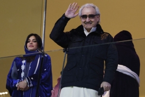 法媒：新月即将被沙特瓦利德王子收购，利物浦总监休斯可能跳槽