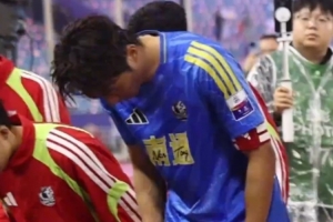 苏超首轮0-3不敌常州队，南通队球迷赛后鞠躬向球迷致歉