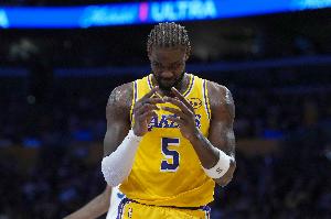 艾顿：火箭一直以身体对抗强度著称 这正是季后赛的乐趣所在