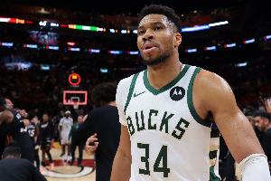 雄鹿生涯最后一季？字母哥本赛季仅出战36场 场均27.6+9.8+5.4