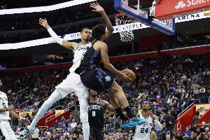 帕森斯：文班即使只打37场仍该是DPOY 这就是65场规则的愚蠢之处