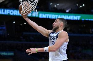 克莱:我想继续打球 再多一次争冠机会 我很感恩达拉斯的球迷