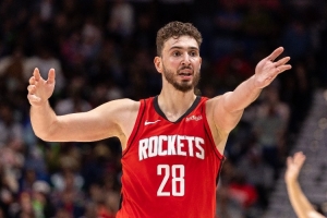 乔·约翰逊：我预测火箭将晋级 湖人没人能防申京