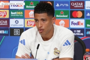 贝林:也许我和维尼修斯姆巴佩在左路聚集太多 我需找到攻守平衡