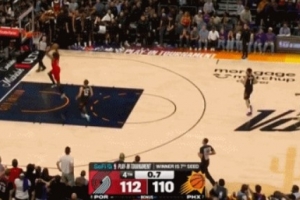 杰伦·格林绝杀三分不中 古德温抢板后失误 开拓者快攻杀死比赛