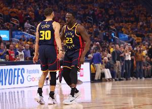 解说:不仅库里还是那个库里 甚至追梦也还是那个追梦