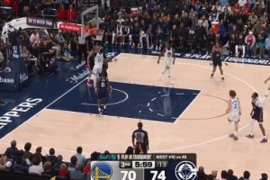 奋力反击!小佩顿补篮得手 勇士打出10-2攻击波追到2分打停快船