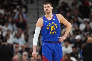 兰德尔:约基奇是现象级球员 防守他得先向上帝祈祷一番求其帮忙