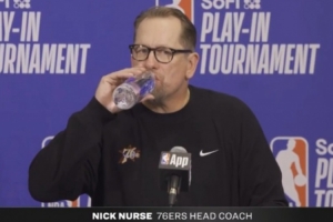 【完整版】纳斯：为球员们骄傲 我们挖了大坑但依然杀进了季后赛