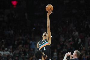 斯普利特：文班无疑是我们的重点布置对象 他攻防一体&这不是秘密