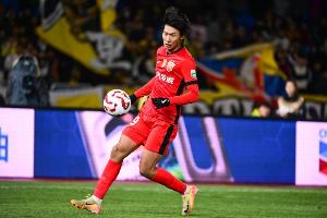 东体：安佩姆大概率能出战泰山队 李新翔有望在近期迎来复出