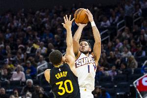 又给自己挖坑！勇士首节三分球9中1仅拿15分落后太阳18分