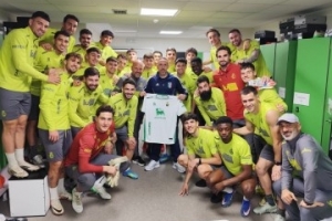 世体：里贝里现身桑坦德竞技训练基地，参加职业教练进修学习课程