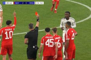 阿韦洛亚：卡马文加第二黄是严重误判，裁判没意识到他有黄牌了