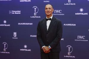 古利特：巴黎拥有史上最出色的中场配置，看看维蒂尼亚现在多出色